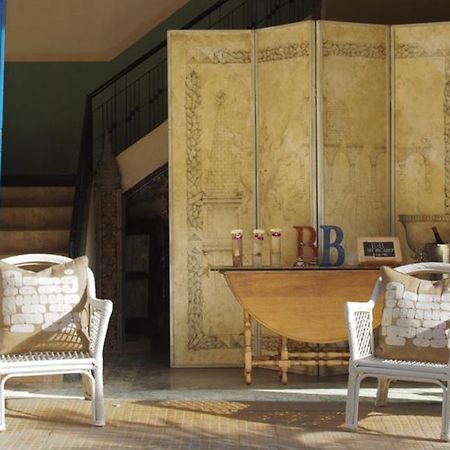 Hotel Bric-A-Brac Battambang Zewnętrze zdjęcie