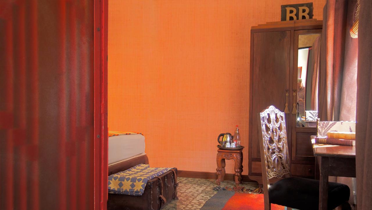 Hotel Bric-A-Brac Battambang Zewnętrze zdjęcie