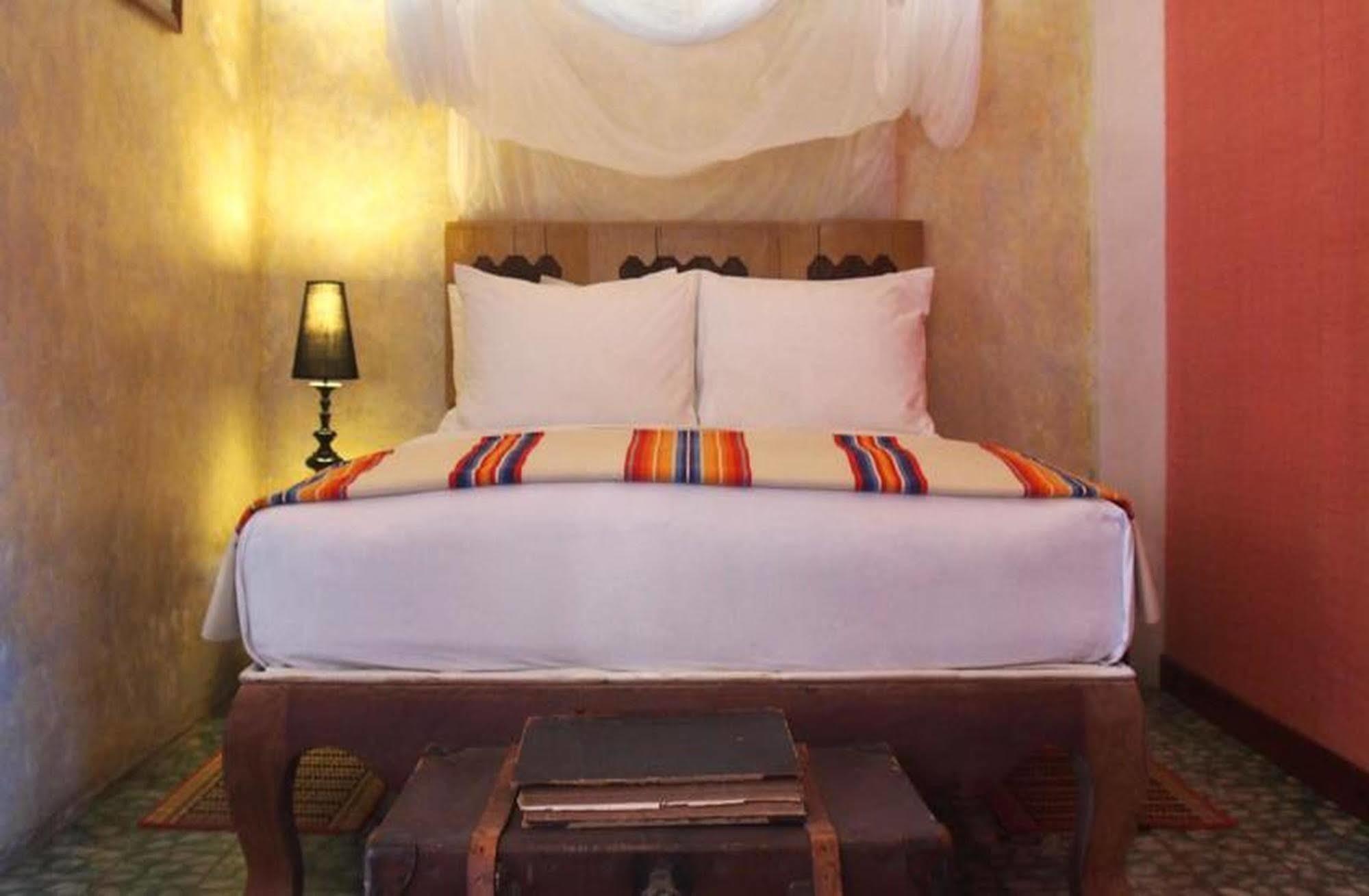 Hotel Bric-A-Brac Battambang Zewnętrze zdjęcie